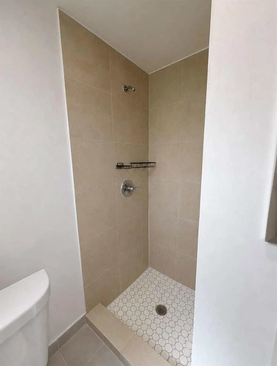 1725 NE 148TH STREET #2 Miami, FL 33181