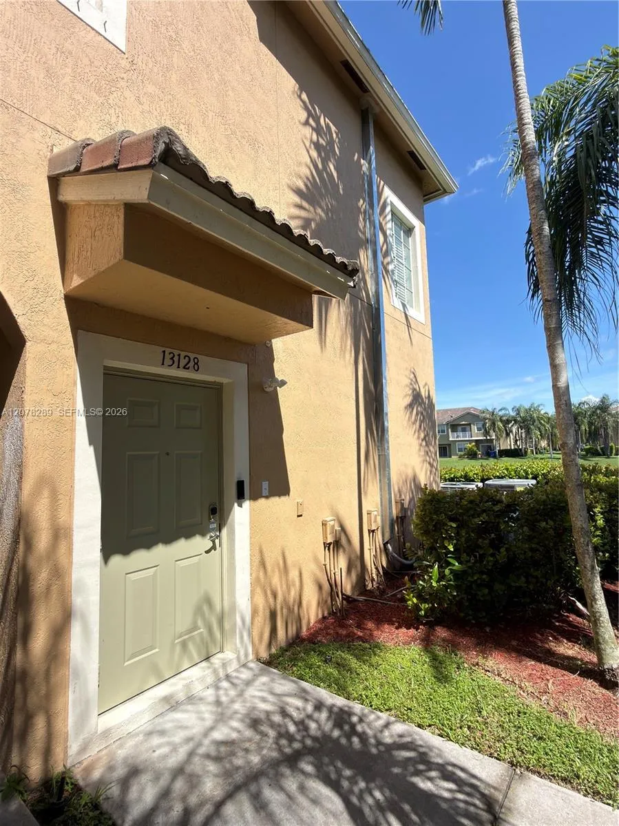 13128 SW 42nd St #14204 Miramar, FL 33027