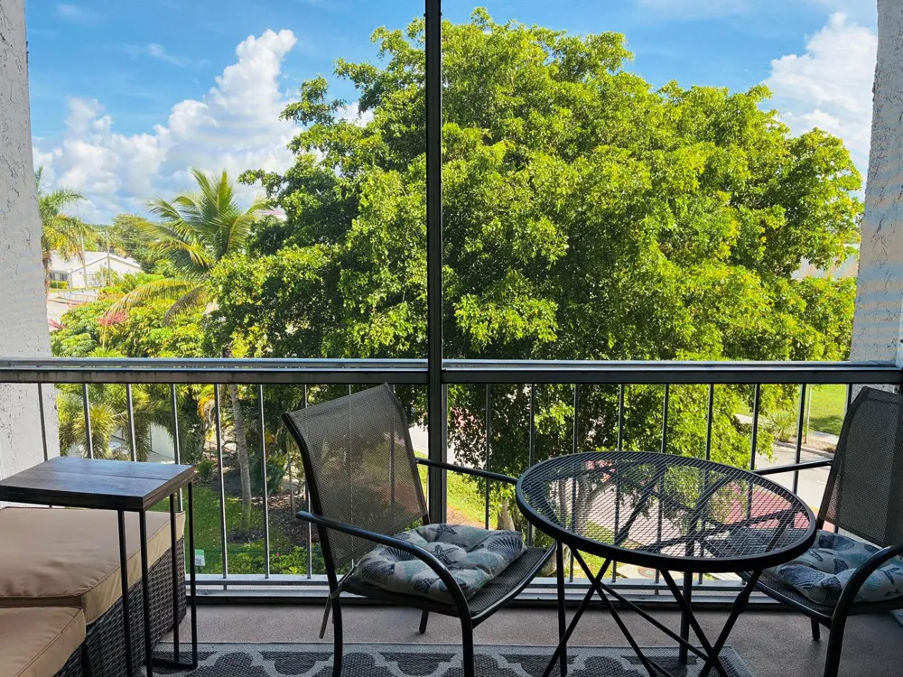 505 Spencer Drive #312 West Palm Beach, FL 33409
