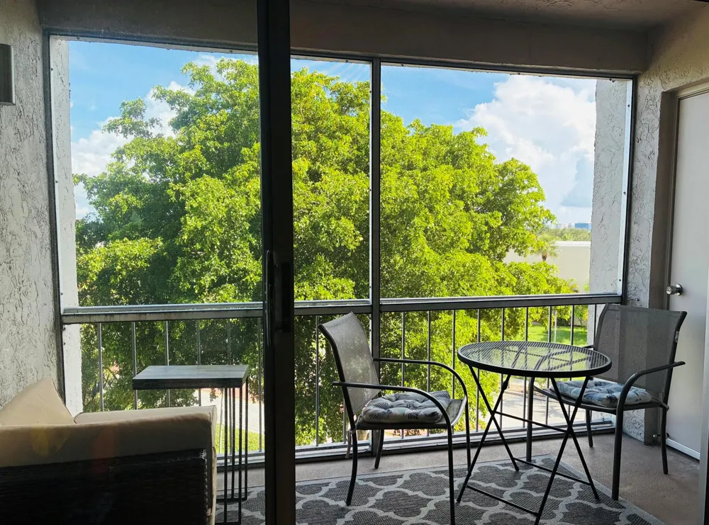 505 Spencer Drive #312 West Palm Beach, FL 33409