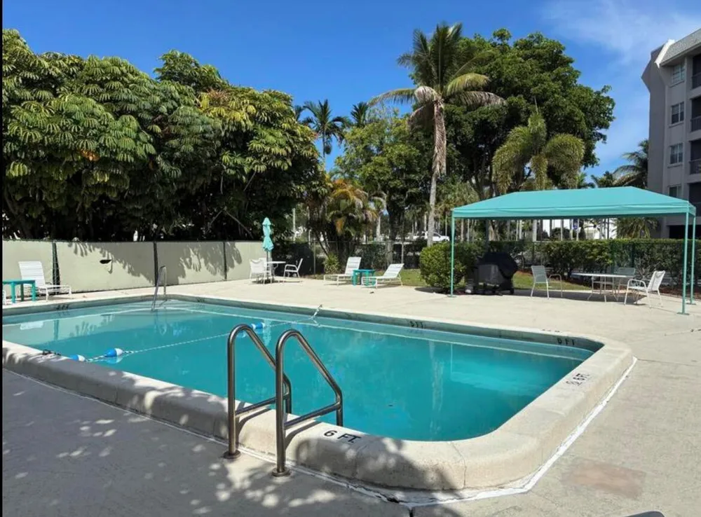505 Spencer Drive #312 West Palm Beach, FL 33409