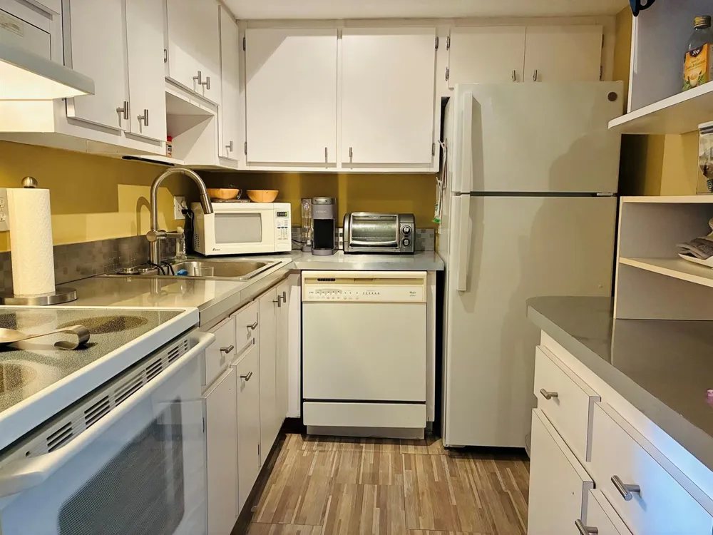 505 Spencer Drive #312 West Palm Beach, FL 33409