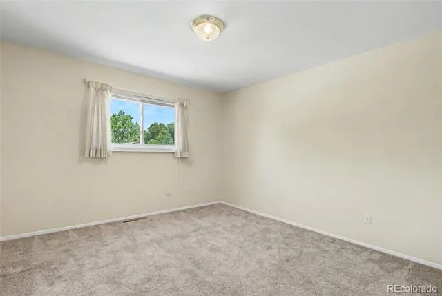 265 Silver Spring Drive Colorado Springs, CO 80919