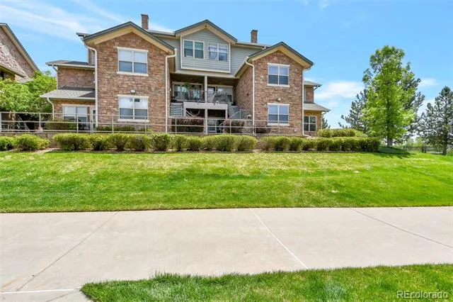 2521 S Bahama Circle #B Aurora, CO 80013