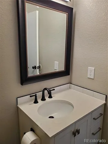 4127 S Hannibal Street Aurora, CO 80013