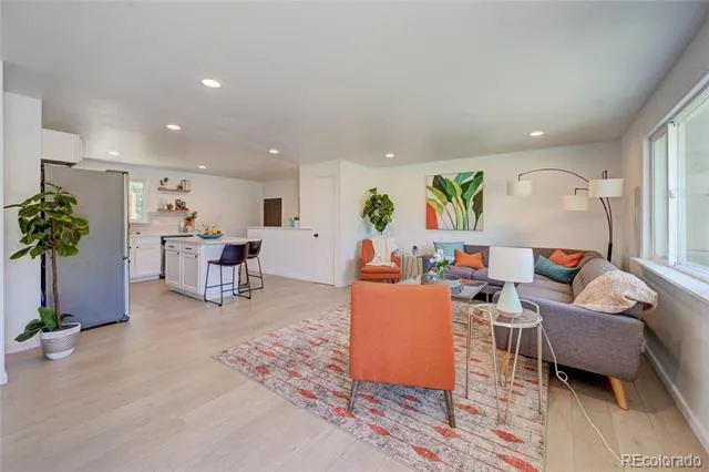 1872 S Quay Street Lakewood, CO 80232