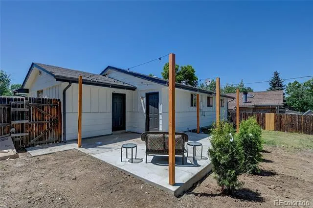 1872 S Quay Street Lakewood, CO 80232