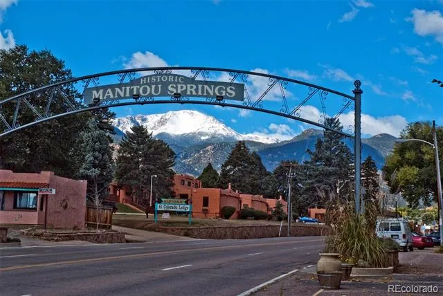 129 Ruxton Avenue Manitou Springs, CO 80829