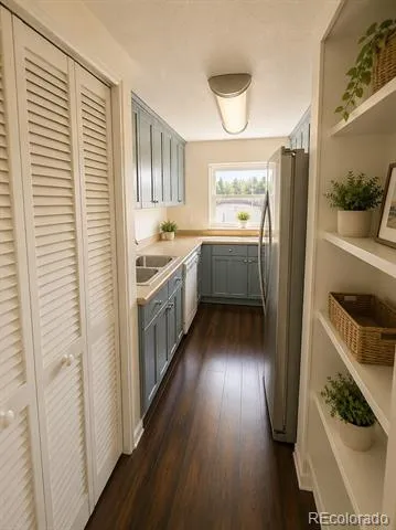 11101 E Alameda Avenue #201 Aurora, CO 80012
