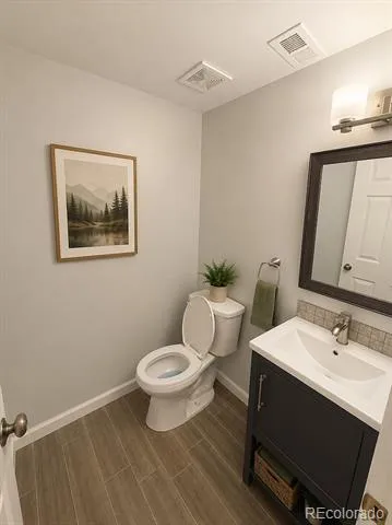 11101 E Alameda Avenue #201 Aurora, CO 80012