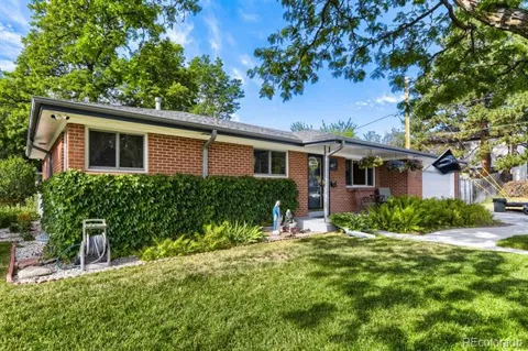 12142 W 60th Place