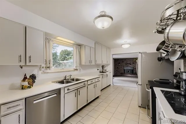 12142 W 60th Place Arvada, CO 80004