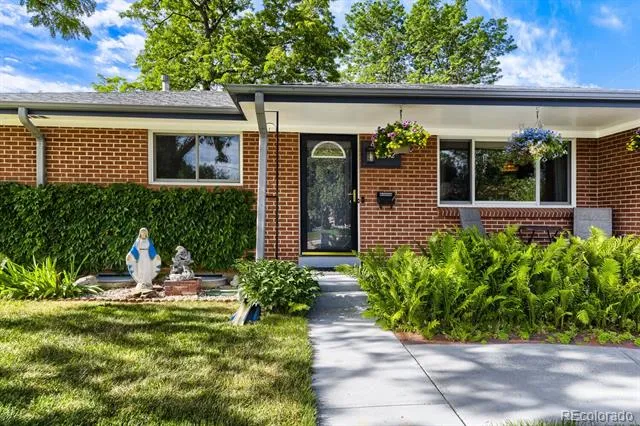 12142 W 60th Place Arvada, CO 80004