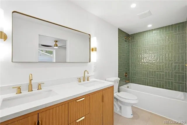 4264 W Radcliff Avenue Denver, CO 80236