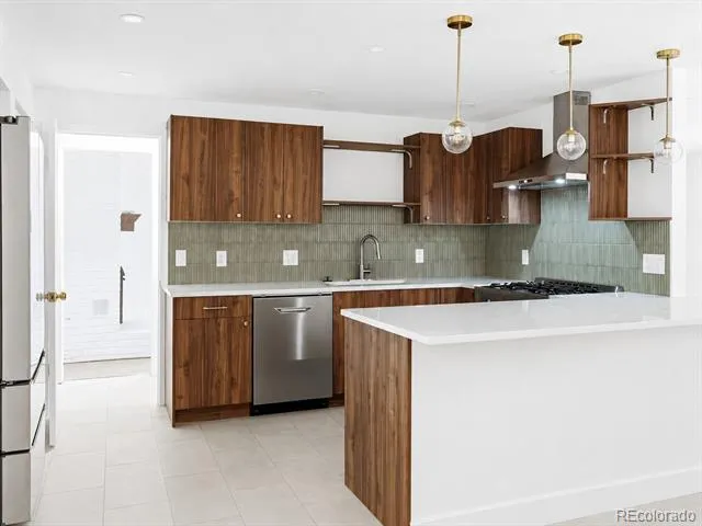 4264 W Radcliff Avenue Denver, CO 80236