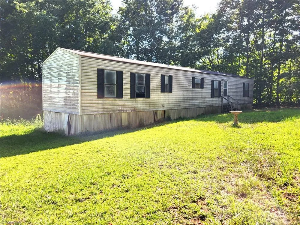 351 Robbins Lane Lexington, NC 27292
