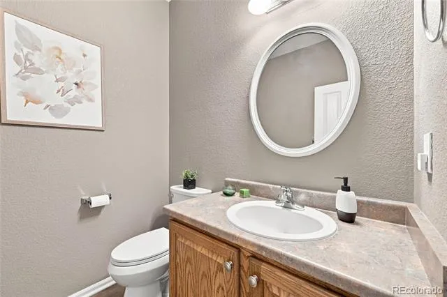 17926 E 104th Way #B Commerce City, CO 80022