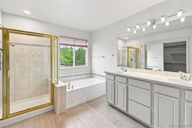 3335 Hollycrest Drive Colorado Springs, CO 80920