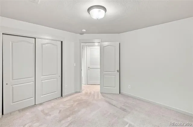 3335 Hollycrest Drive Colorado Springs, CO 80920