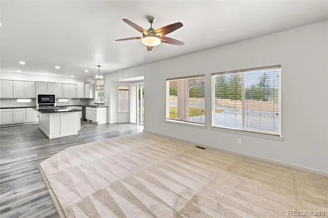 3335 Hollycrest Drive Colorado Springs, CO 80920