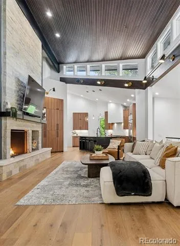 22 Borealis Way