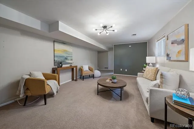 4658 E Euclid Avenue Centennial, CO 80121