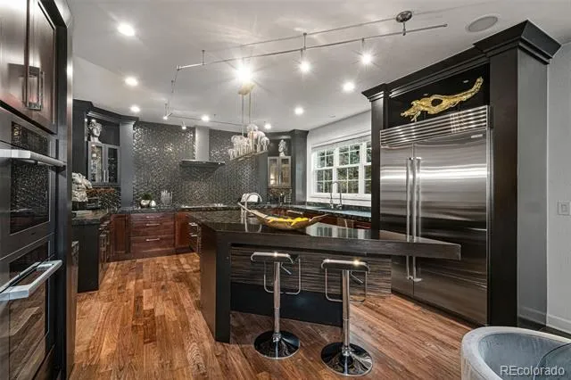 6072 S Paris Street Greenwood Village, CO 80111