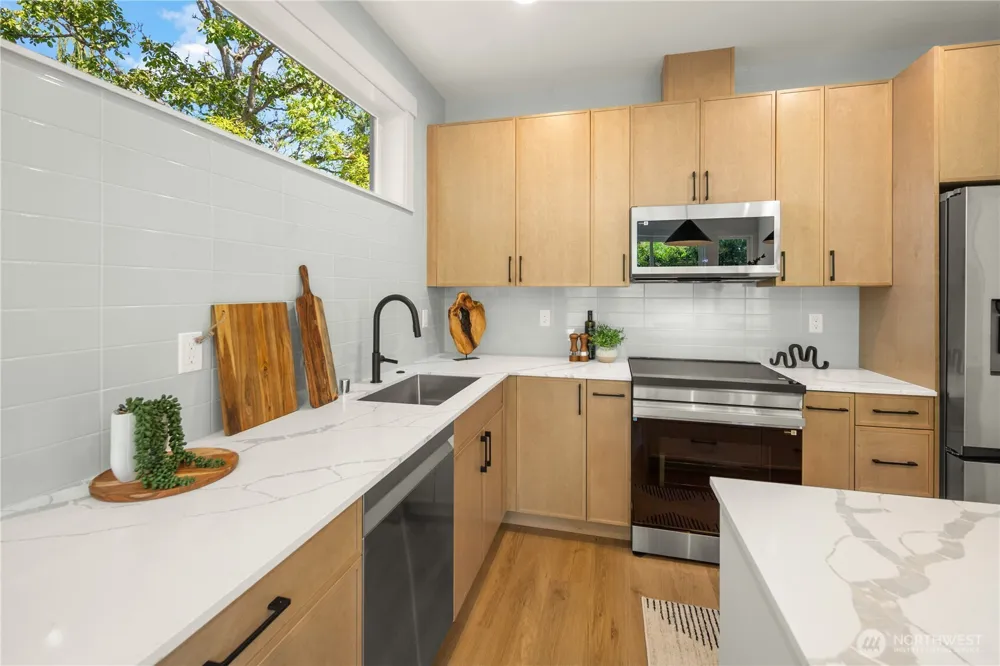 2650 NW 95th Street Seattle, WA 98117