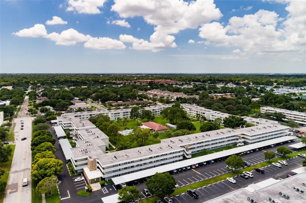 4890 BAY STREET NE #128 St Petersburg, FL 33703