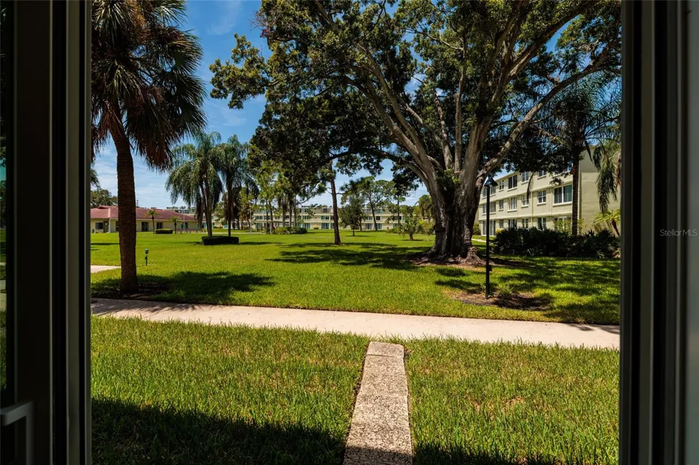 4890 BAY STREET NE #128 St Petersburg, FL 33703