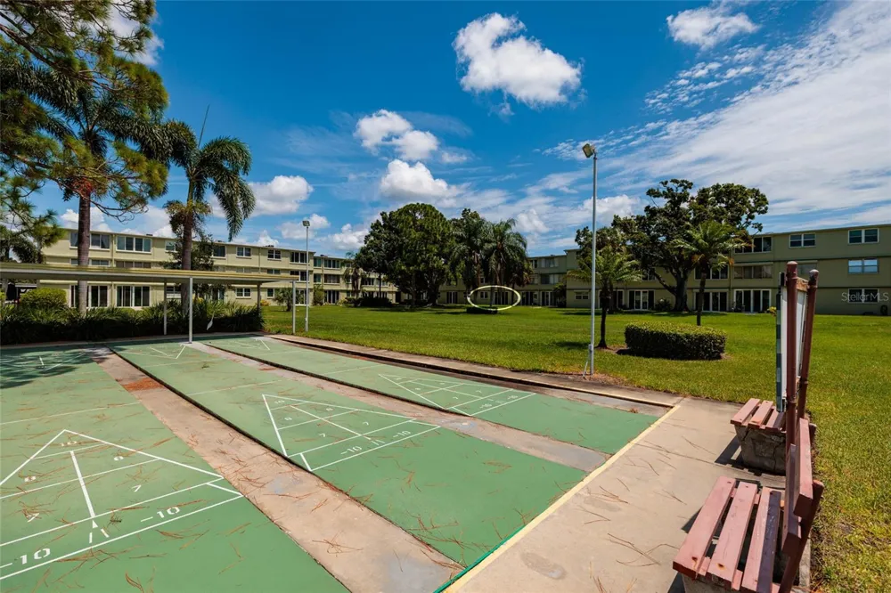 4890 BAY STREET NE #128 St Petersburg, FL 33703