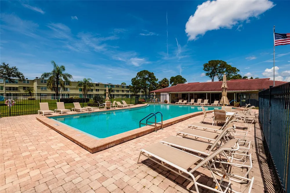 4890 BAY STREET NE #128 St Petersburg, FL 33703