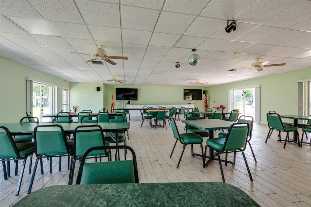 4890 BAY STREET NE #128 St Petersburg, FL 33703