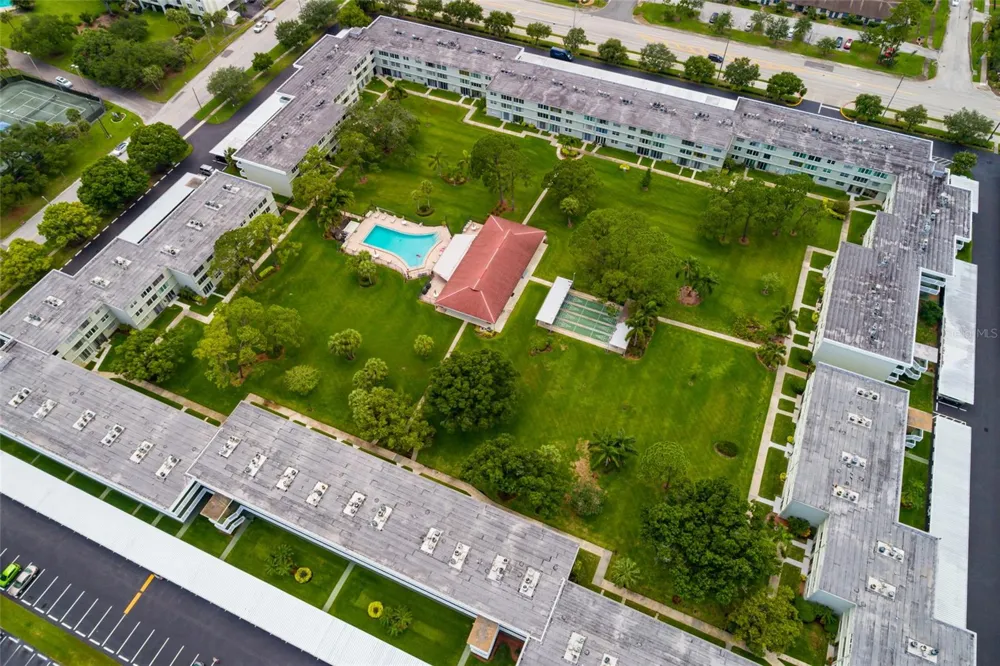 4890 BAY STREET NE #128 St Petersburg, FL 33703