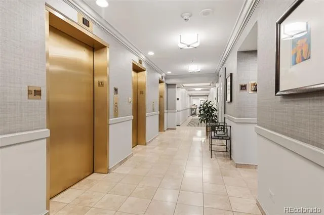 1900 E Girard Place #806 Englewood, CO 80113