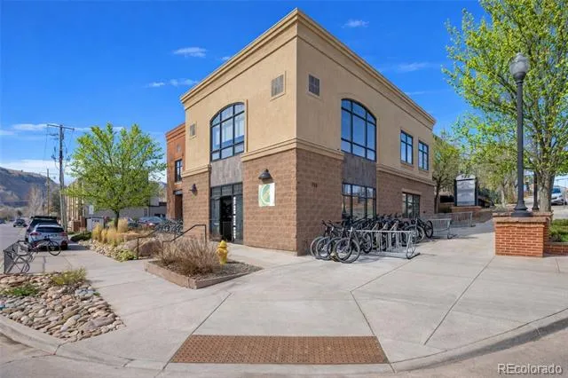 722 Washington Avenue #306 Golden, CO 80401