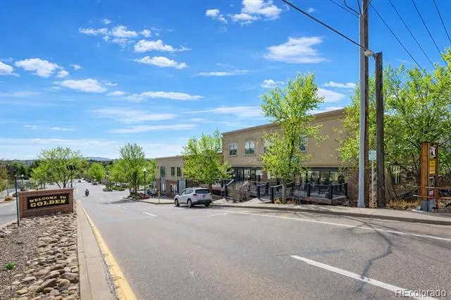 722 Washington Avenue #306 Golden, CO 80401