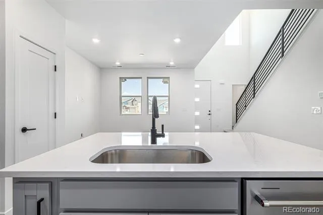 5688 Killarney Court Aurora, CO 80019