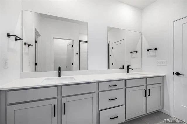 5688 Killarney Court Aurora, CO 80019