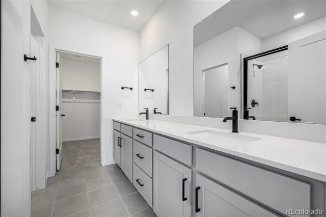 5688 Killarney Court Aurora, CO 80019