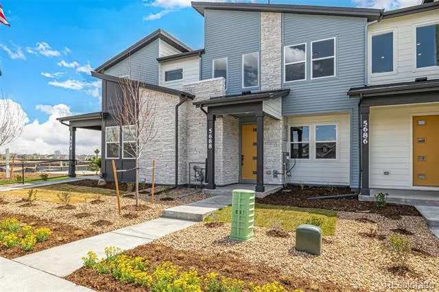 5688 Killarney Court Aurora, CO 80019