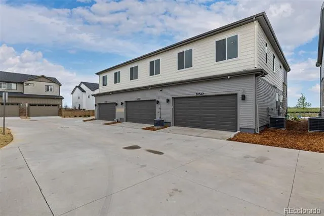 20520 E 58th Avenue Aurora, CO 80019