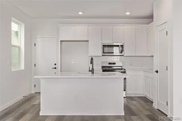 20520 E 58th Avenue Aurora, CO 80019
