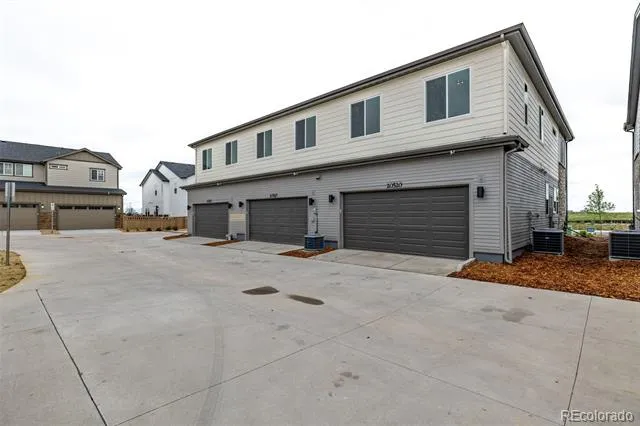 20520 E 58th Avenue Aurora, CO 80019