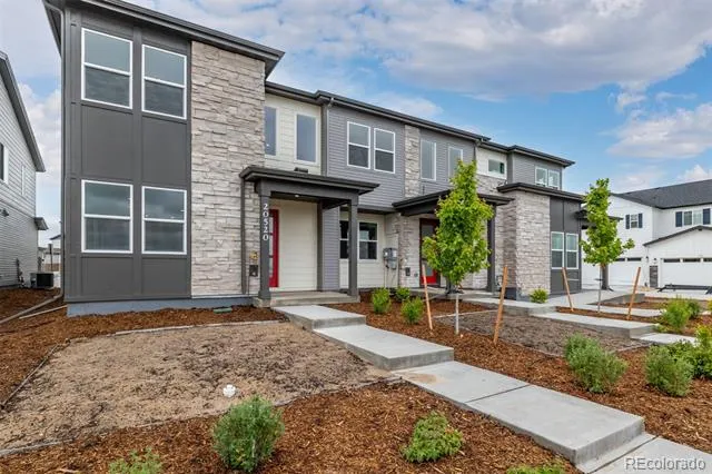 20520 E 58th Avenue Aurora, CO 80019