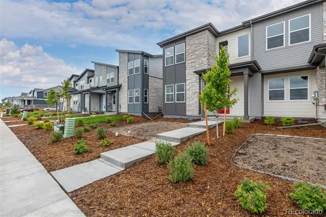 20520 E 58th Avenue Aurora, CO 80019