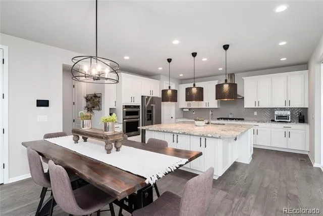 6822 S Vandriver Court Aurora, CO 80016