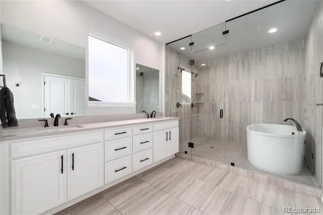 6822 S Vandriver Court Aurora, CO 80016