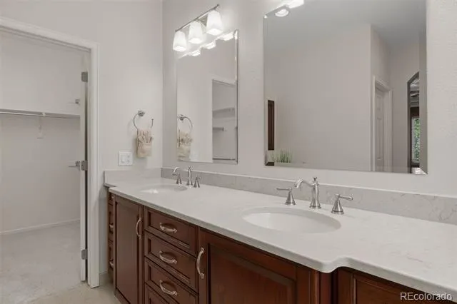 7694 S Addison Way Aurora, CO 80016