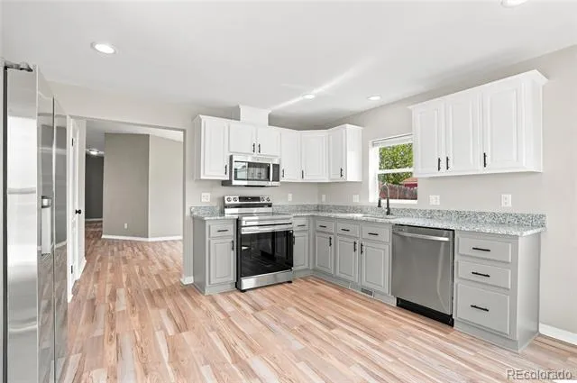 302 Apache Place Lochbuie, CO 80603